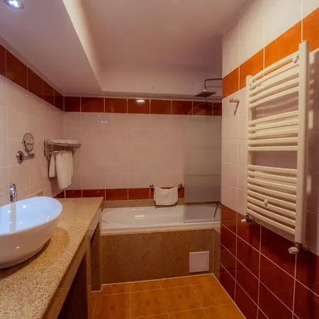 Perla Hotell 4*