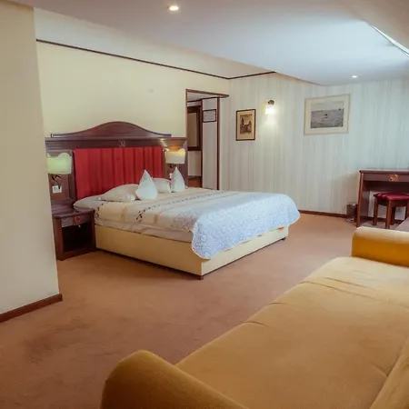 Perla Hotell Slănic-Moldova