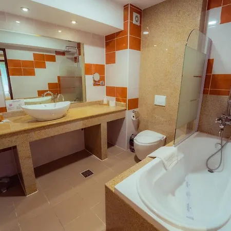 Perla 4* Slănic-Moldova