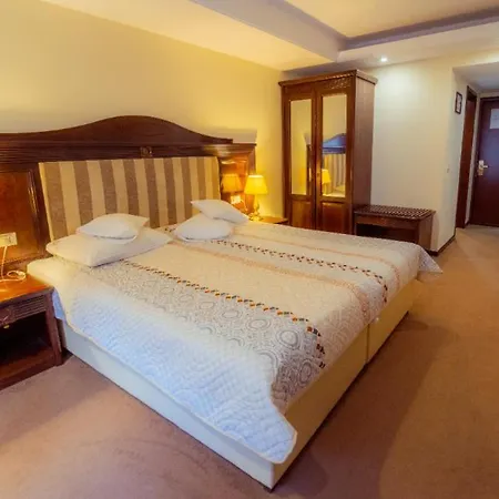Perla 4* Slănic-Moldova