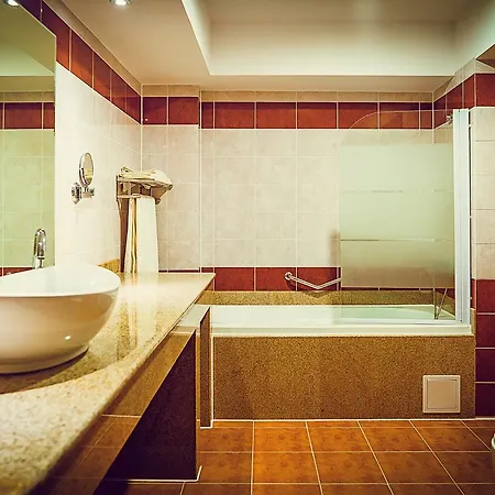 Perla 4* Slănic-Moldova